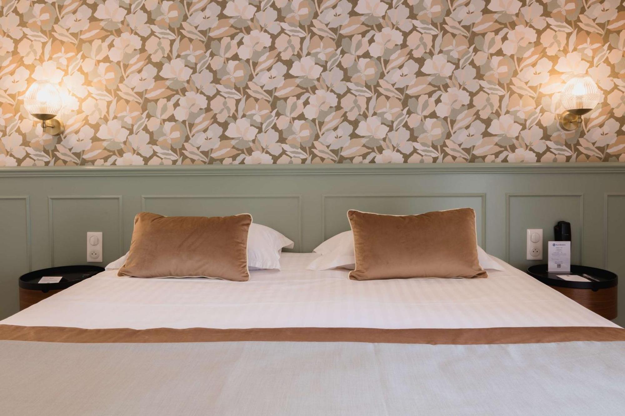 Western De France Hotel 3*