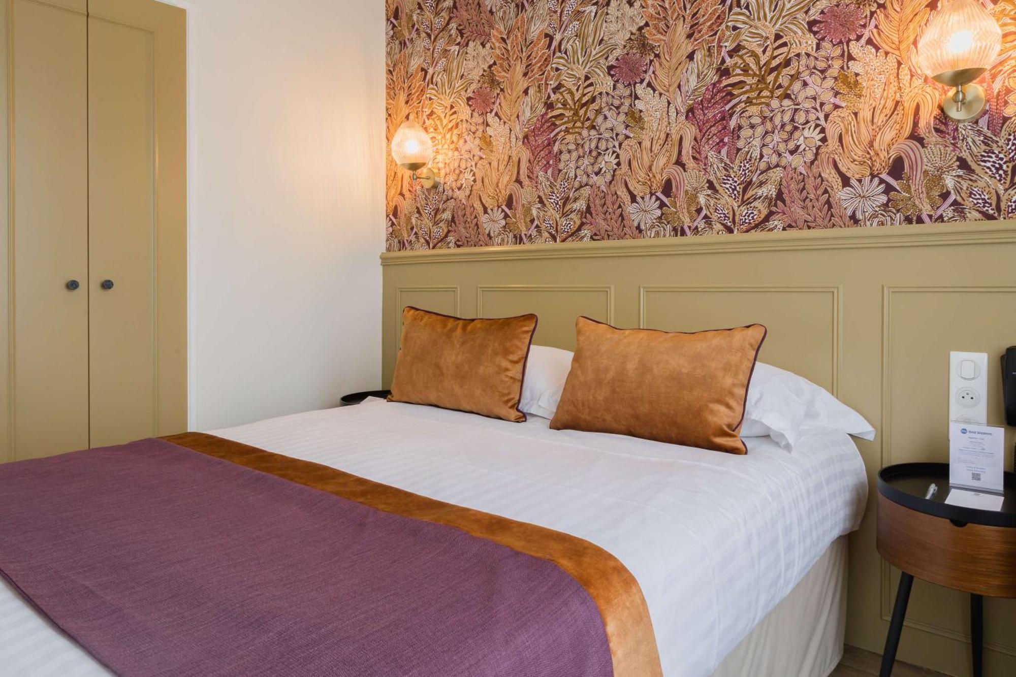 Western De France Hotel 3*